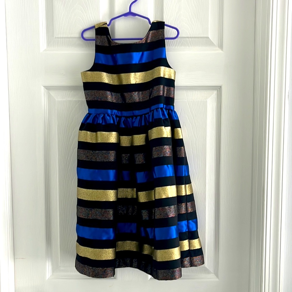 Gymboree Dressed up party dress size 7 button close back, in great condition